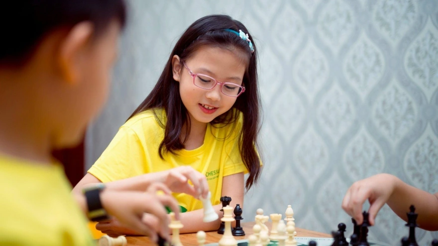 ĐỪNG ĐỂ CON BẠN MẤT ĐI “SIÊU NĂNG LỰC” VÌ BỎ LỠ CỜ VUA!